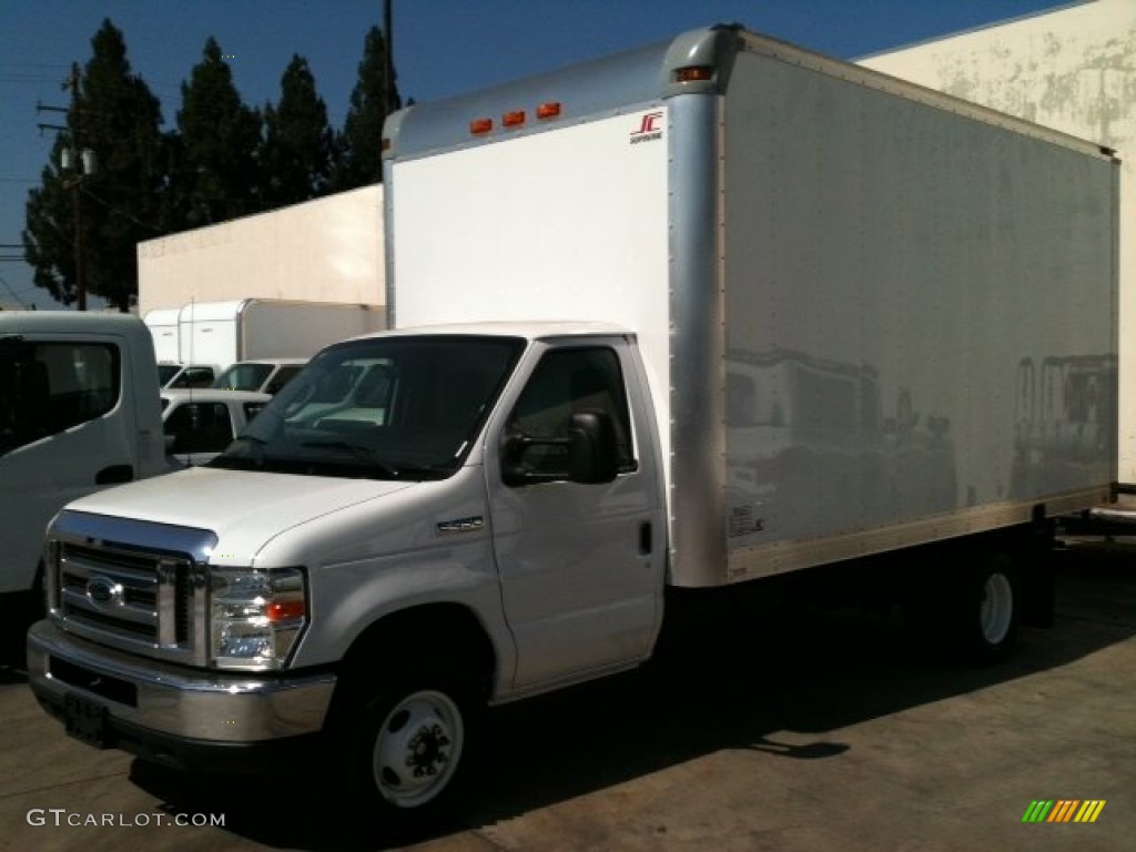 Oxford White 2011 Ford E Series Cutaway E450 Commercial Moving Truck Exterior Photo #60983995