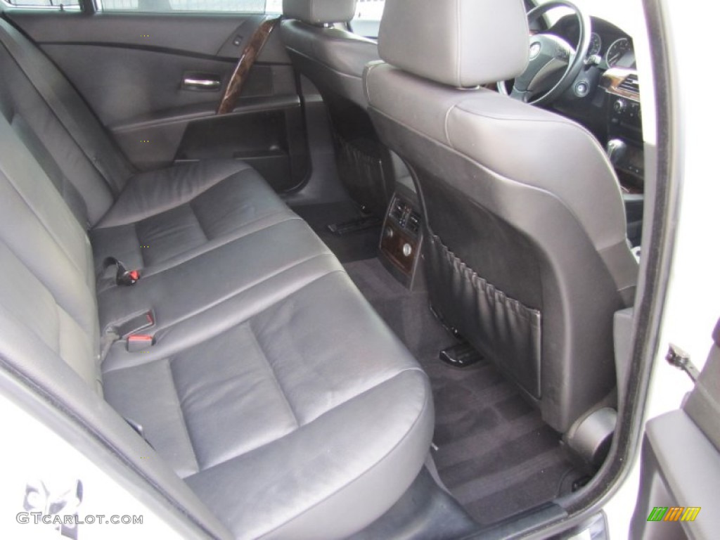 2005 5 Series 545i Sedan - Alpine White / Black photo #19