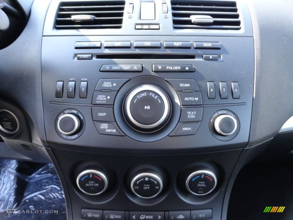 2012 Mazda MAZDA3 s Grand Touring 5 Door Controls Photo #60984568