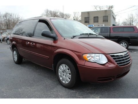2007 Chrysler Town & Country LX Data, Info and Specs