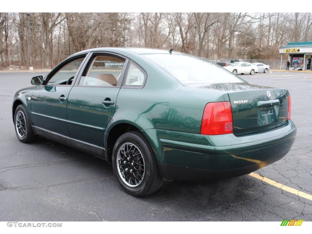 2001 Passat GLS Sedan - Pine Green Metallic / Beige photo #4