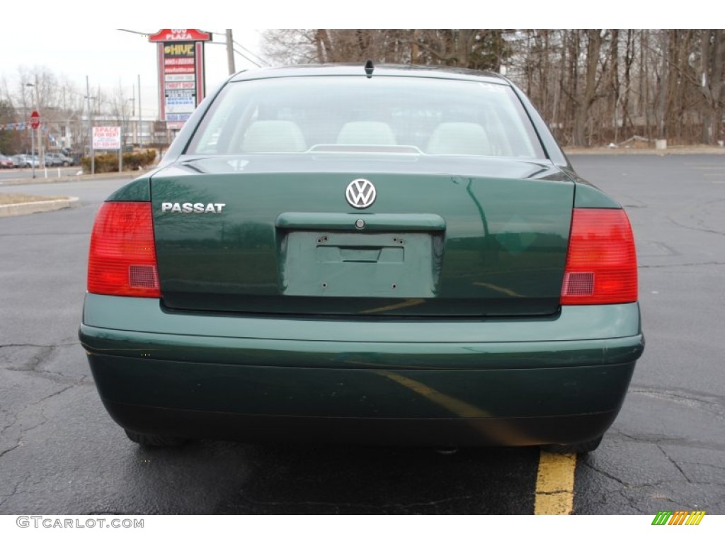 2001 Passat GLS Sedan - Pine Green Metallic / Beige photo #5