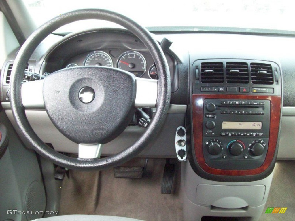 2006 Chevrolet Uplander LS Dashboard Photos