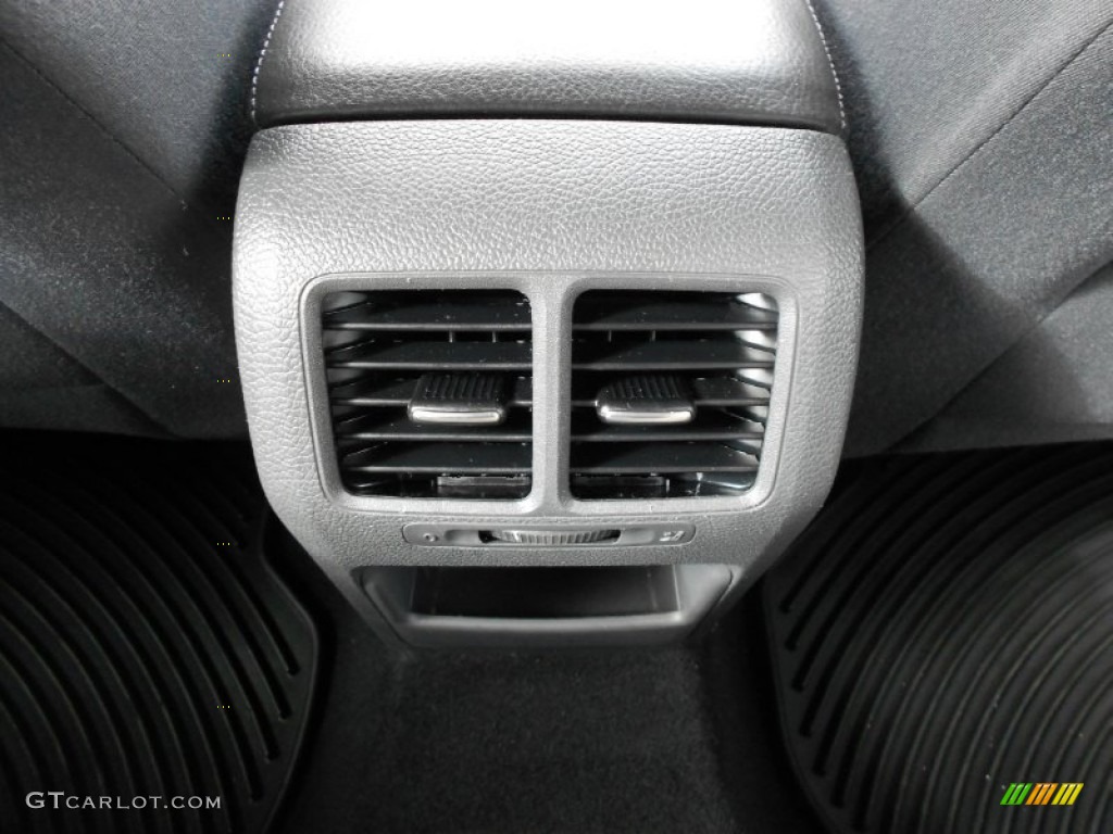 2009 Jetta S Sedan - Platinum Gray Metallic / Art Grey photo #24