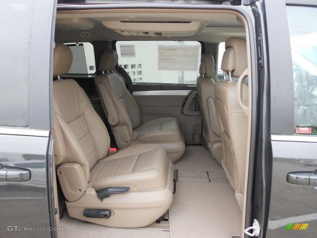 2012 Volkswagen Routan SEL Rear Seat Photo #60988901