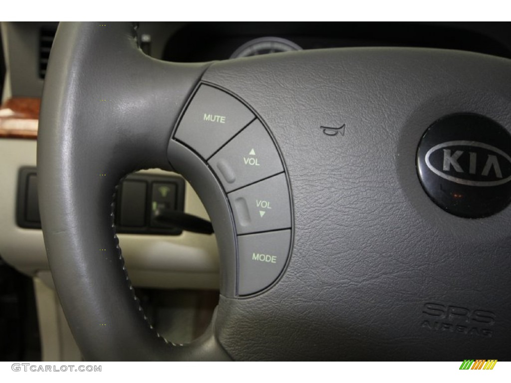 2004 Kia Amanti Standard Amanti Model Controls Photo #60990091
