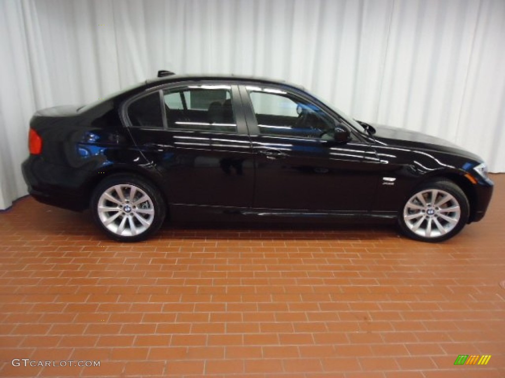 2011 3 Series 328i xDrive Sedan - Jet Black / Black photo #3