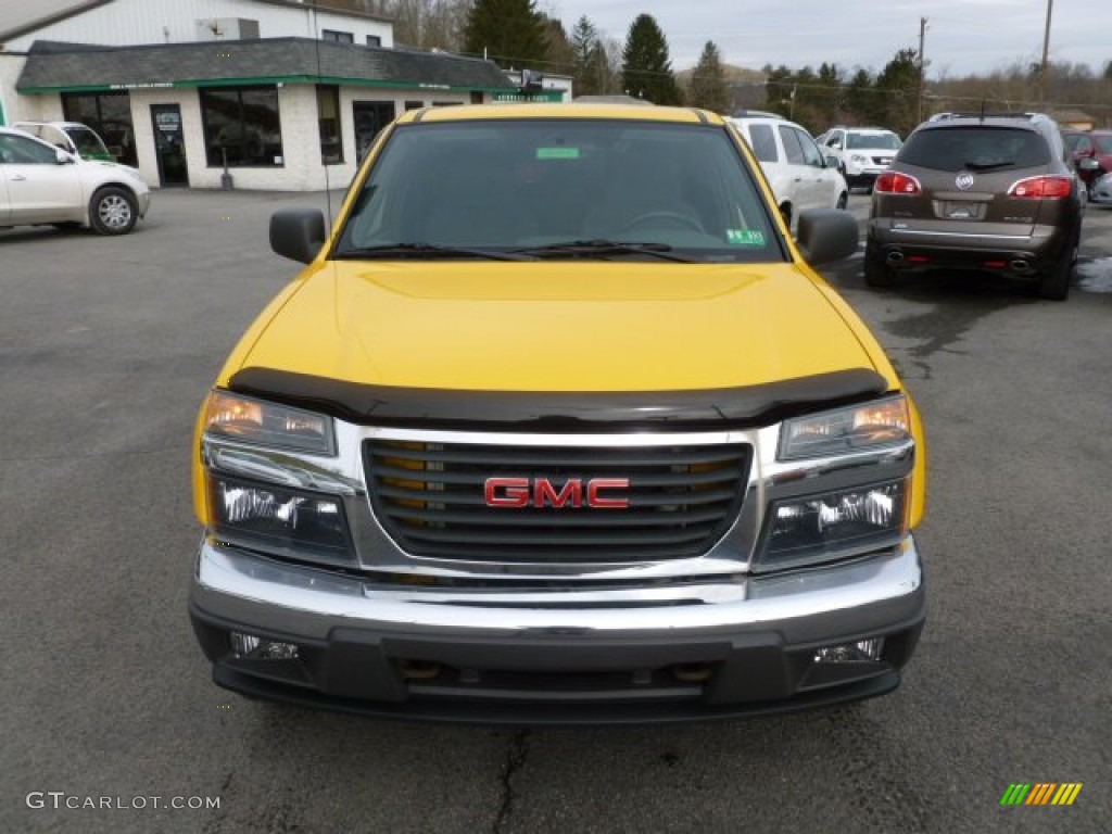 2004 Canyon SLE Extended Cab 4x4 - Flame Yellow / Pewter photo #2