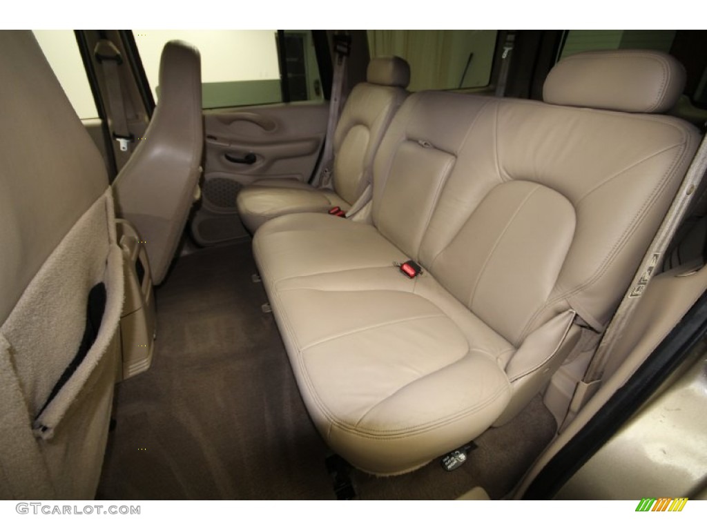 Medium Parchment Interior 2001 Ford Expedition XLT Photo #60992305