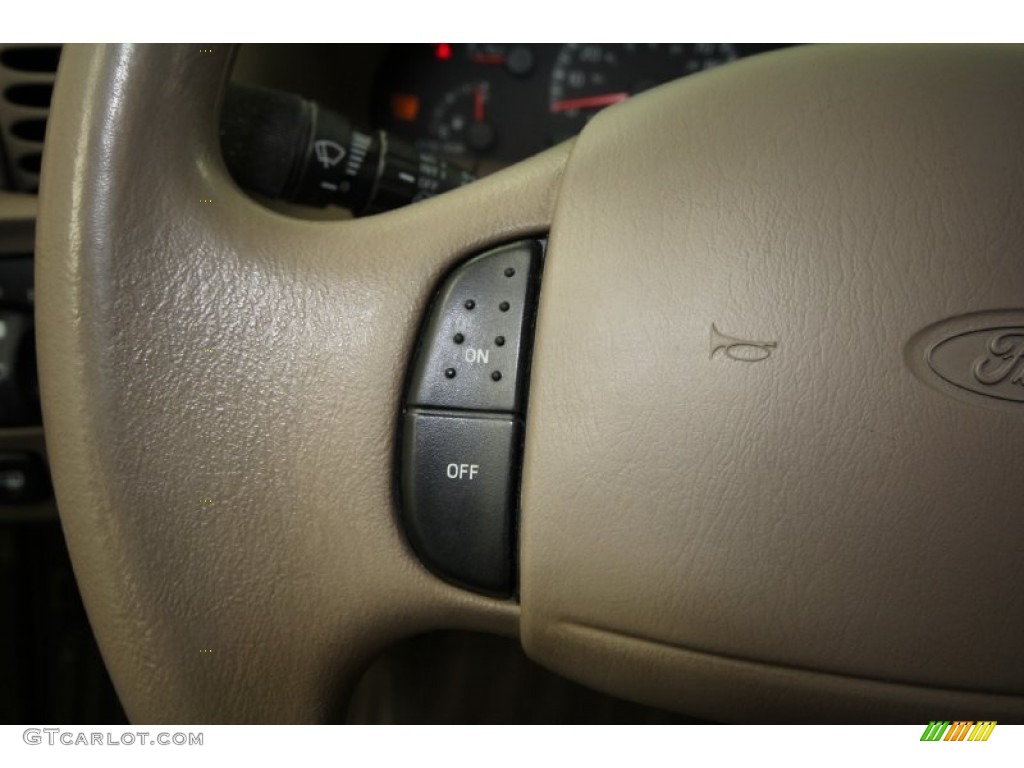 2001 Expedition XLT - Arizona Beige Metallic / Medium Parchment photo #29