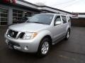 Silver Lightning - Pathfinder SE 4x4 Photo No. 1