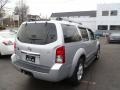 Silver Lightning - Pathfinder SE 4x4 Photo No. 3