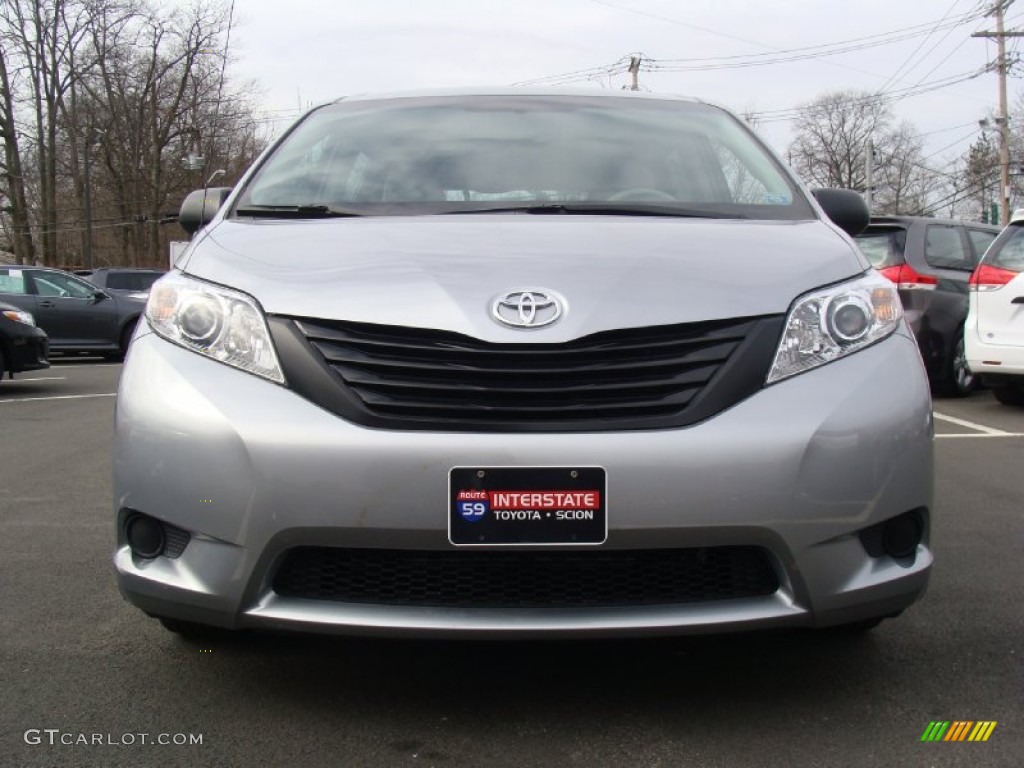 2011 Sienna V6 - Silver Sky Metallic / Bisque photo #2