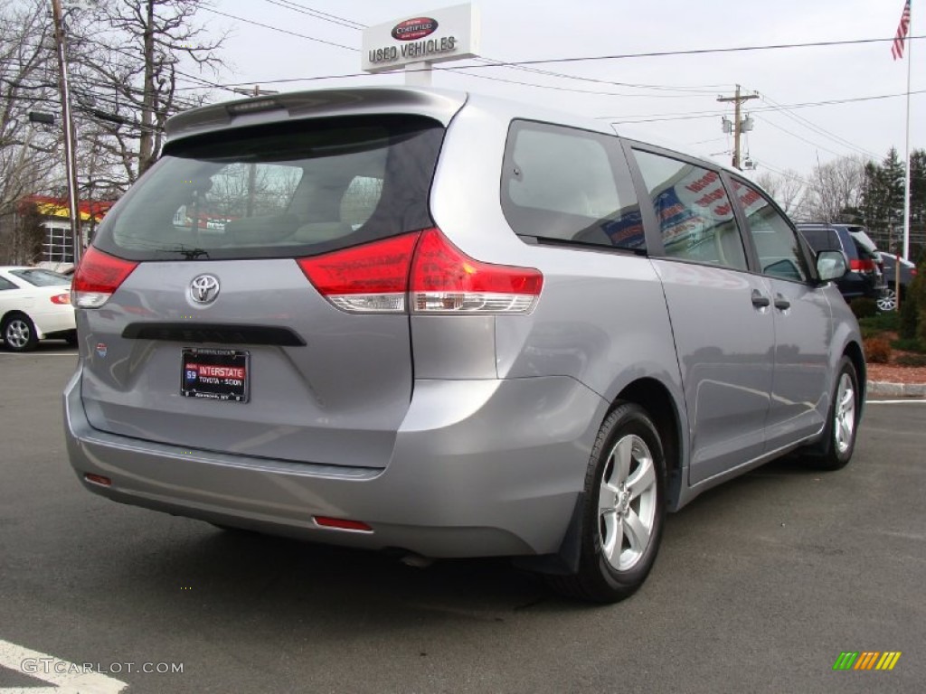 2011 Sienna V6 - Silver Sky Metallic / Bisque photo #5