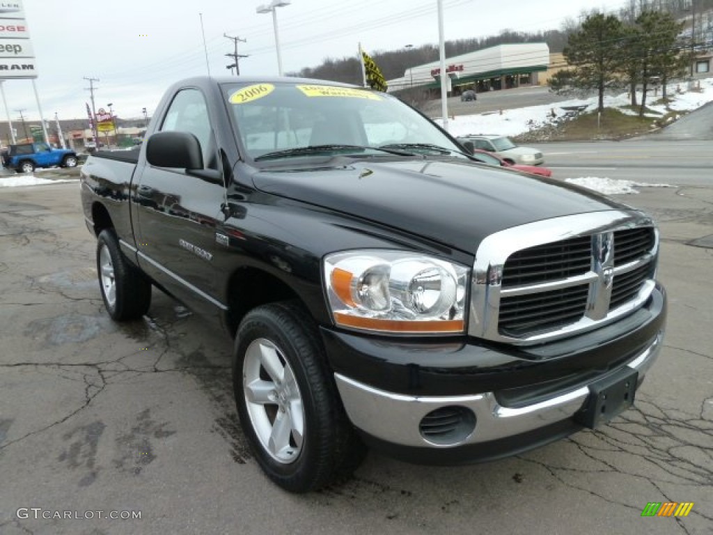 2006 Ram 1500 SLT Regular Cab 4x4 - Black / Medium Slate Gray photo #7