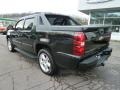 Black - Avalanche LTZ 4WD Photo No. 3