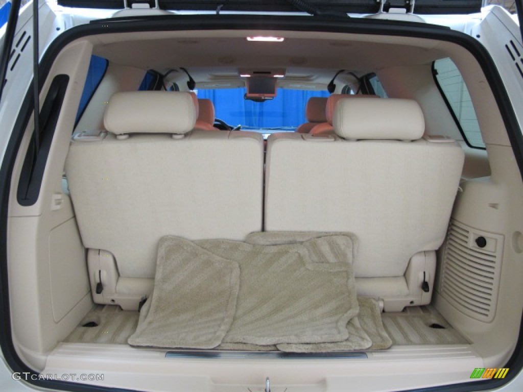 2008 Cadillac Escalade AWD Trunk Photo #60998044