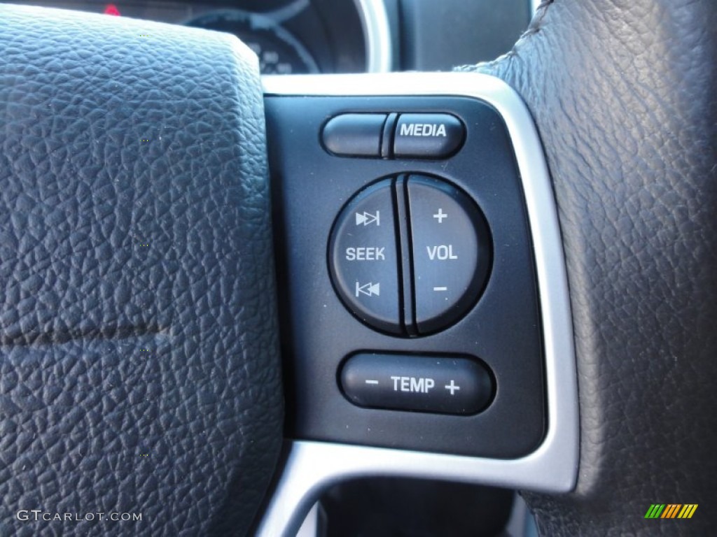 2007 Mercury Mountaineer Standard Mountaineer Model Controls Photo #61000063