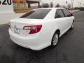 Super White - Camry LE Photo No. 7