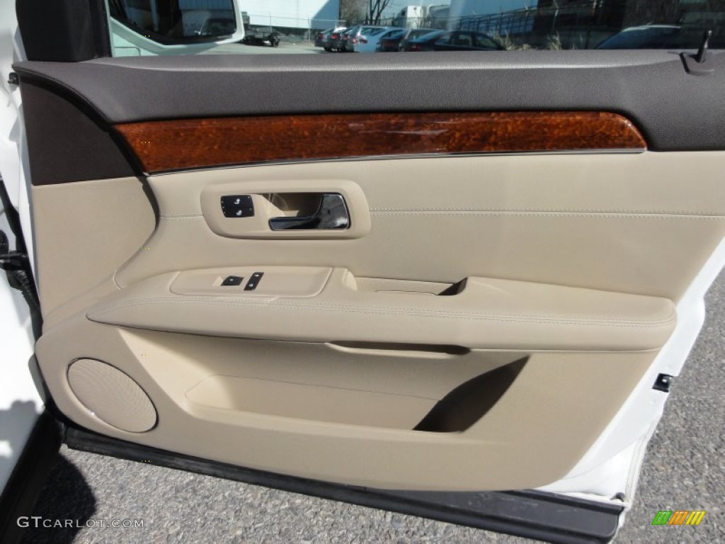 2007 Cadillac SRX 4 V8 AWD Cashmere Door Panel Photo #61000753