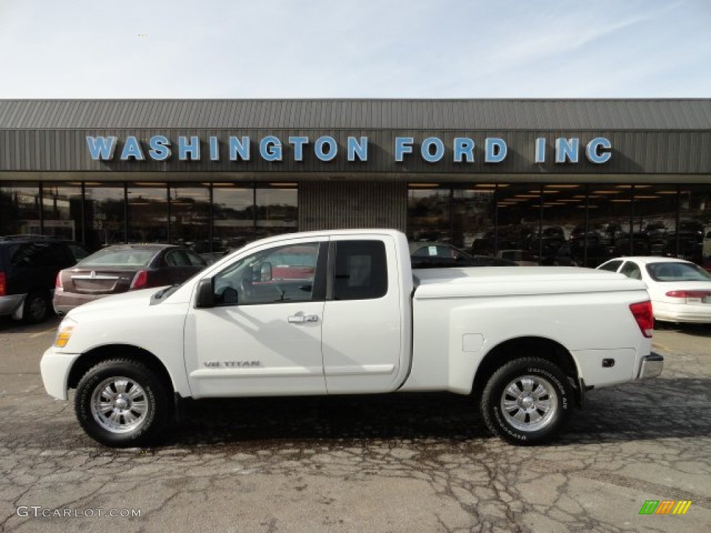 White Nissan Titan