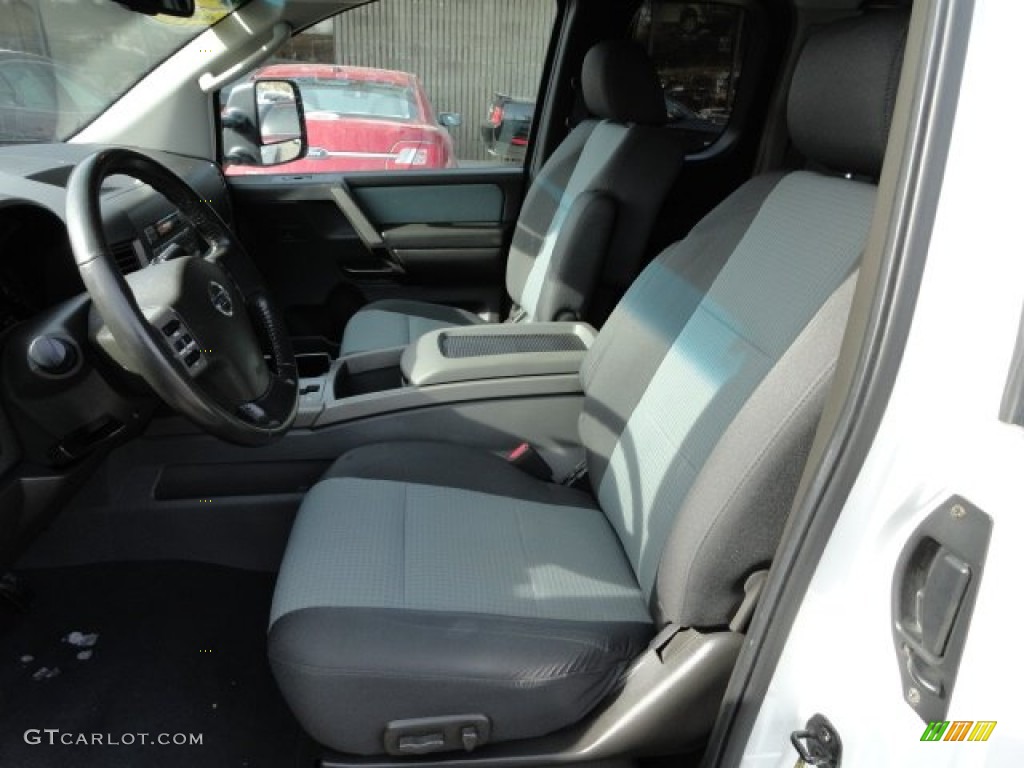 2006 Titan SE King Cab 4x4 - White / Graphite/Titanium photo #10