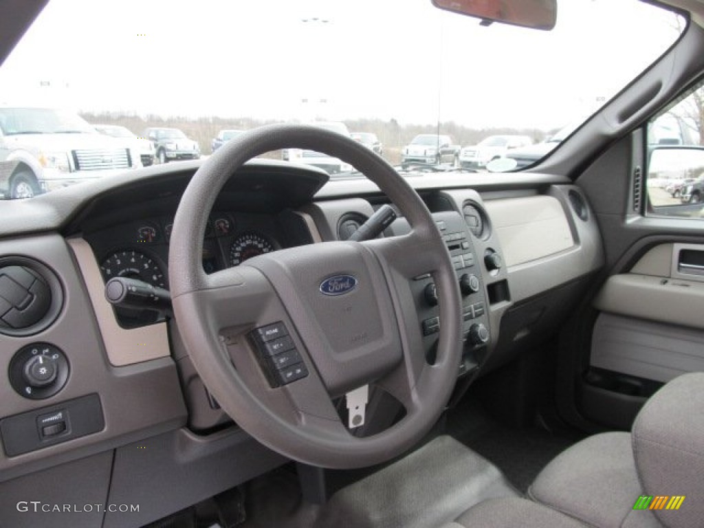 2010 F150 STX SuperCab 4x4 - Vermillion Red / Medium Stone photo #19