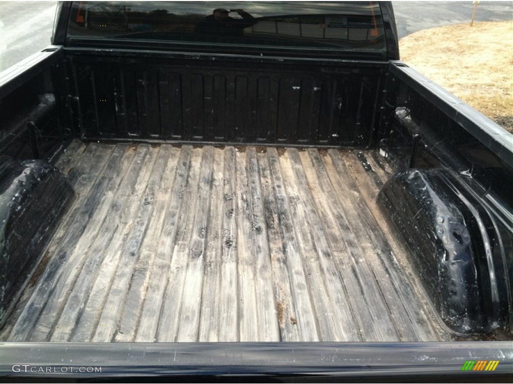 2004 Silverado 1500 LS Extended Cab 4x4 - Black / Dark Charcoal photo #7