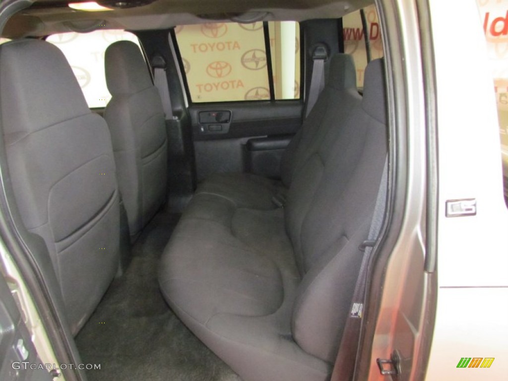 2004 S10 LS Crew Cab 4x4 - Sandalwood Metallic / Graphite photo #10