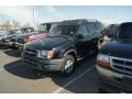 Super Black - Xterra XE V6 4x4 Photo No. 4