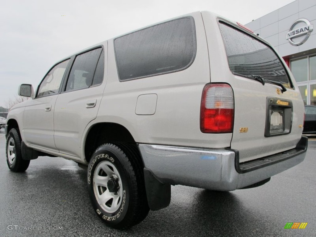 1996 4Runner SR5 - Desert Dune Metallic / Beige photo #3