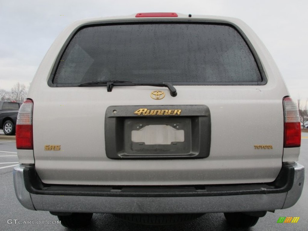 1996 4Runner SR5 - Desert Dune Metallic / Beige photo #4