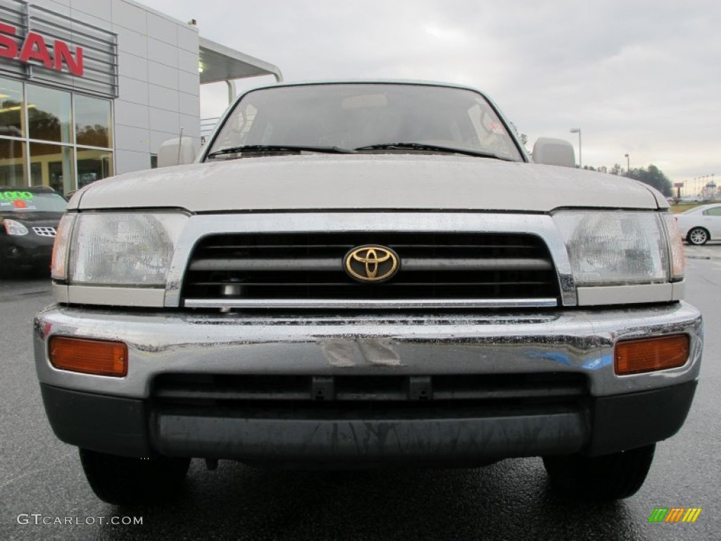 1996 4Runner SR5 - Desert Dune Metallic / Beige photo #8
