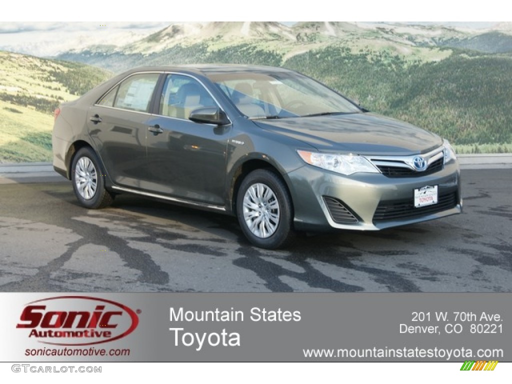 2012 Camry Hybrid LE - Cypress Green Pearl / Ivory photo #1
