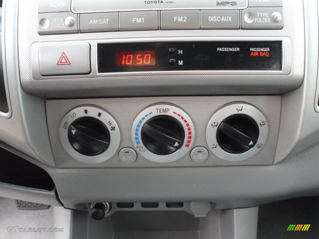 2009 Toyota Tacoma V6 TRD Sport Double Cab 4x4 Controls Photo #61014739