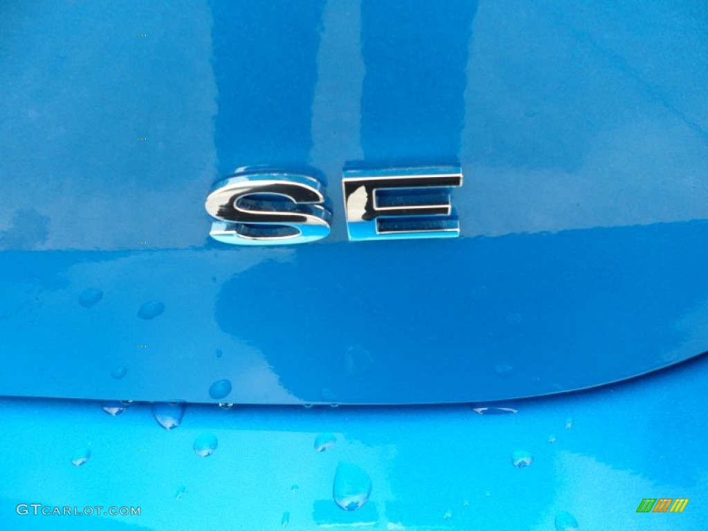 2012 Focus SE 5-Door - Blue Candy Metallic / Charcoal Black photo #15