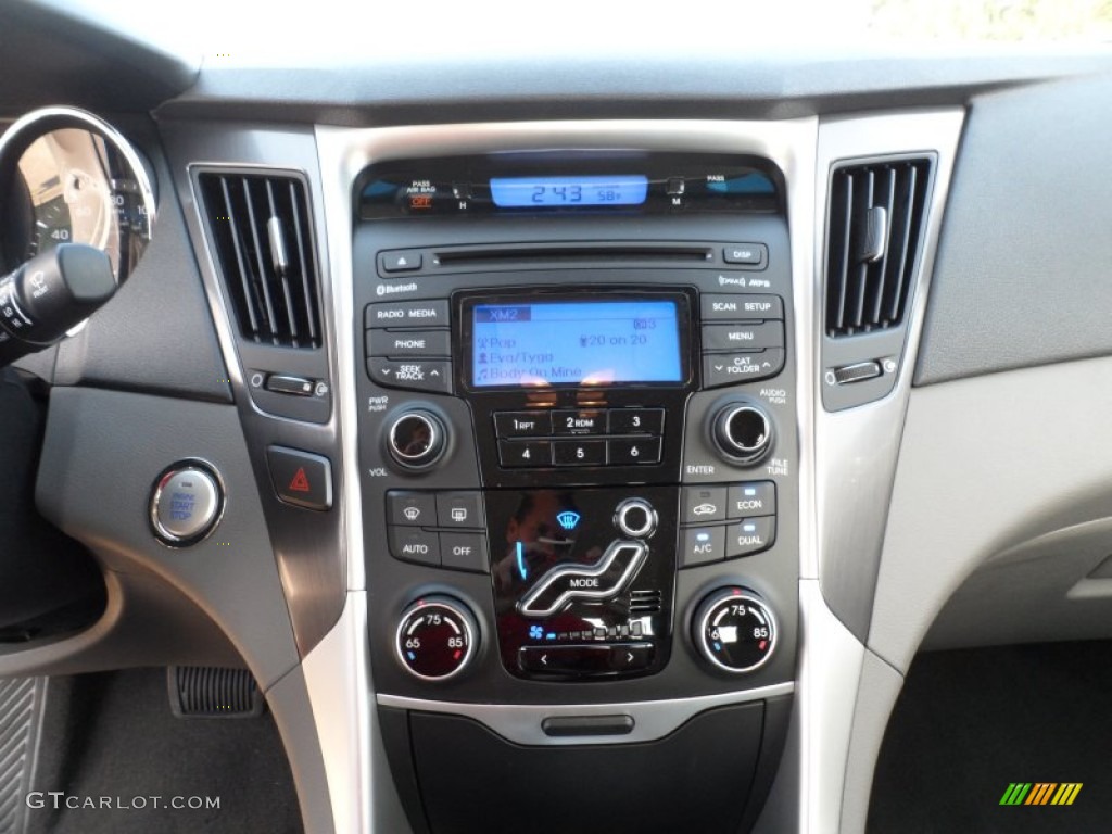 2012 Hyundai Sonata Hybrid Controls Photo #61021429