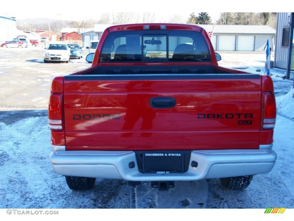 2003 Dakota SLT Regular Cab 4x4 - Flame Red / Dark Slate Gray photo #11