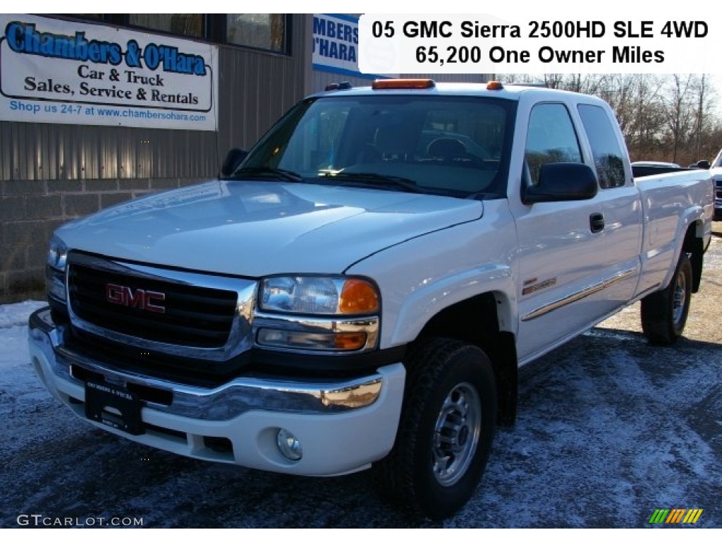 Summit White GMC Sierra 2500HD