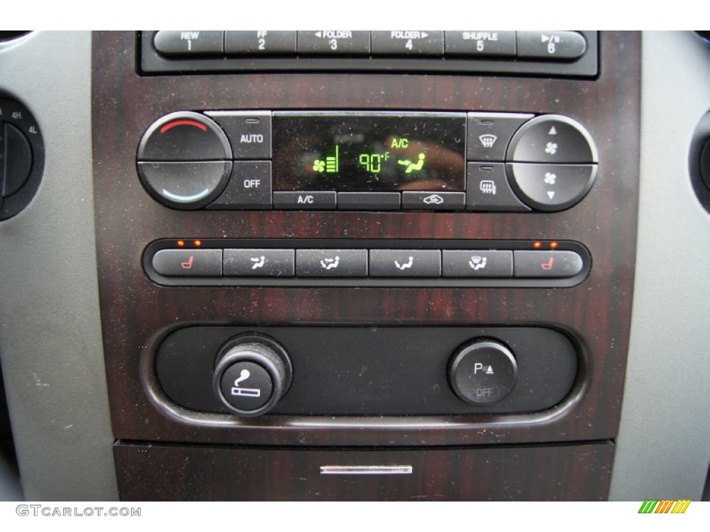 2006 Lincoln Mark LT SuperCrew 4x4 Controls Photo #61025500