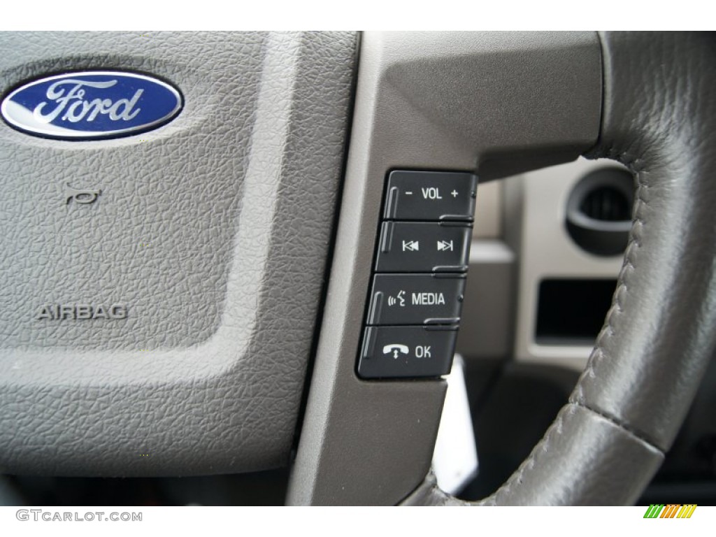 2010 Ford F150 XLT SuperCab Controls Photo #61025599