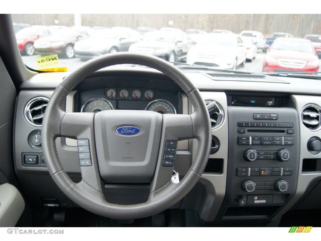 2010 F150 XLT SuperCab - Blue Flame Metallic / Medium Stone photo #27