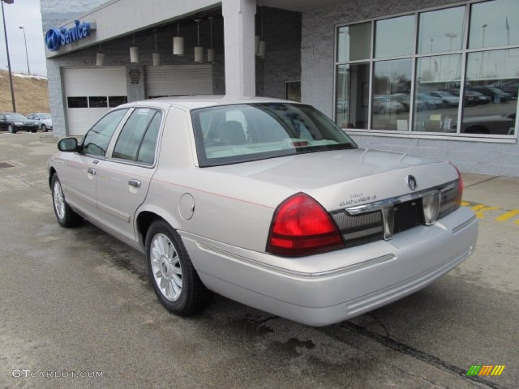 2009 Grand Marquis LS Ultimate Edition - Smokestone Metallic / Light Camel photo #7