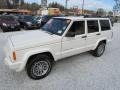 Front 3/4 View of 1999 Cherokee Classic 4x4