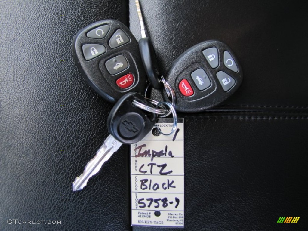 2011 Chevrolet Impala LTZ Keys Photos