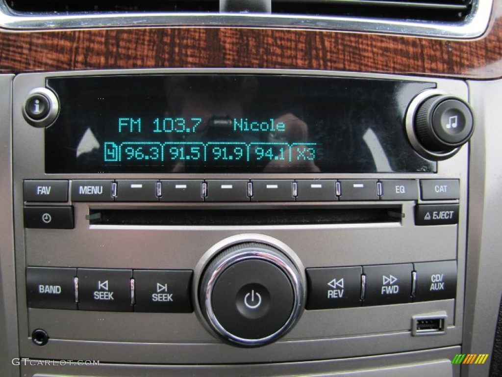 2010 Chevrolet Malibu LTZ Sedan Audio System Photo #61031849