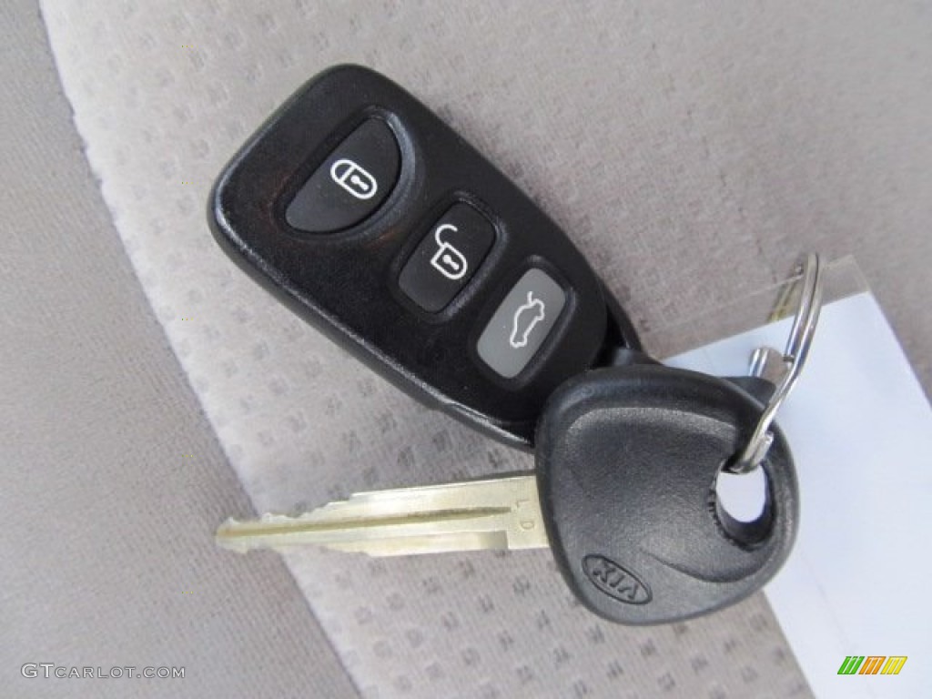 2008 Kia Spectra EX Sedan Keys Photo #61032619