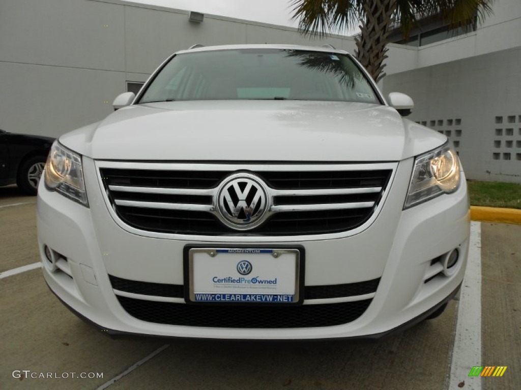 2011 Tiguan SEL - Candy White / Sandstone photo #2