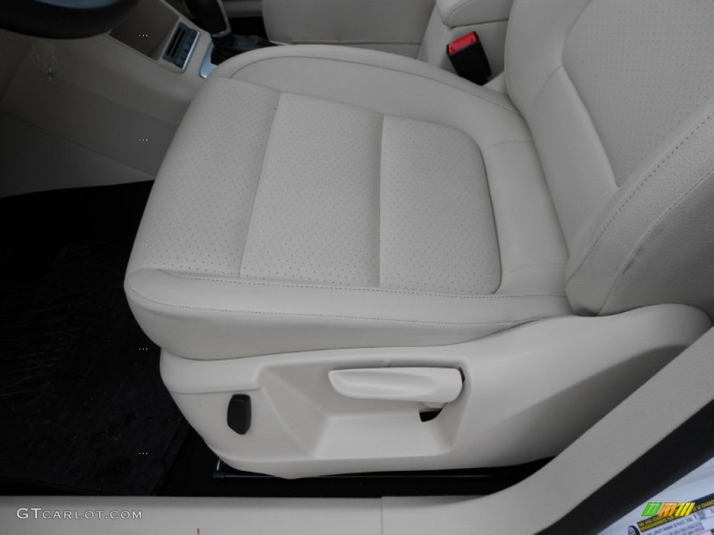 2011 Tiguan SEL - Candy White / Sandstone photo #14