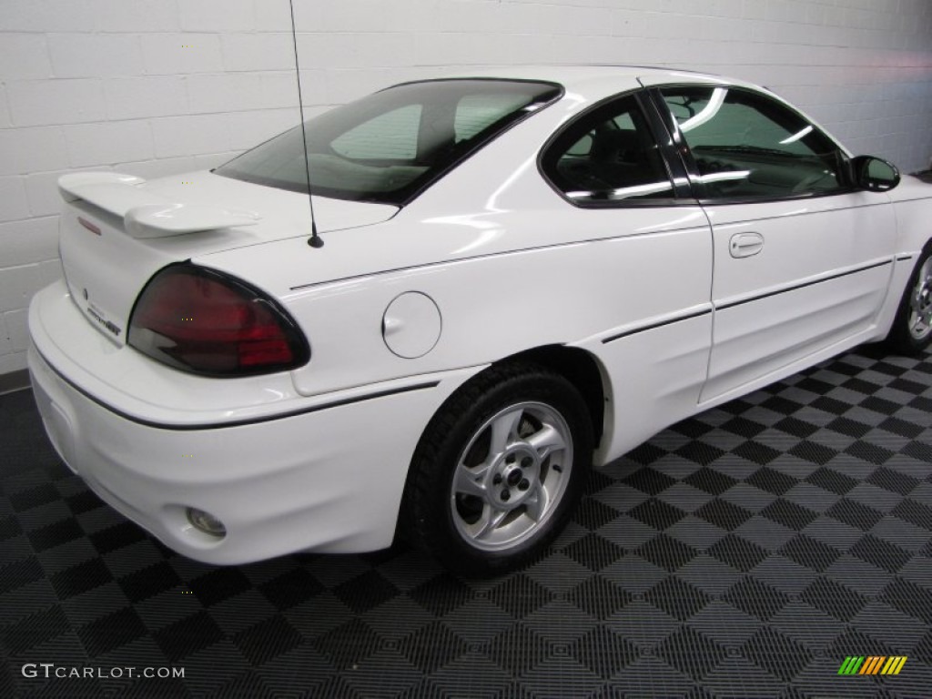 2003 Grand Am GT Coupe - Summit White / Dark Pewter photo #4